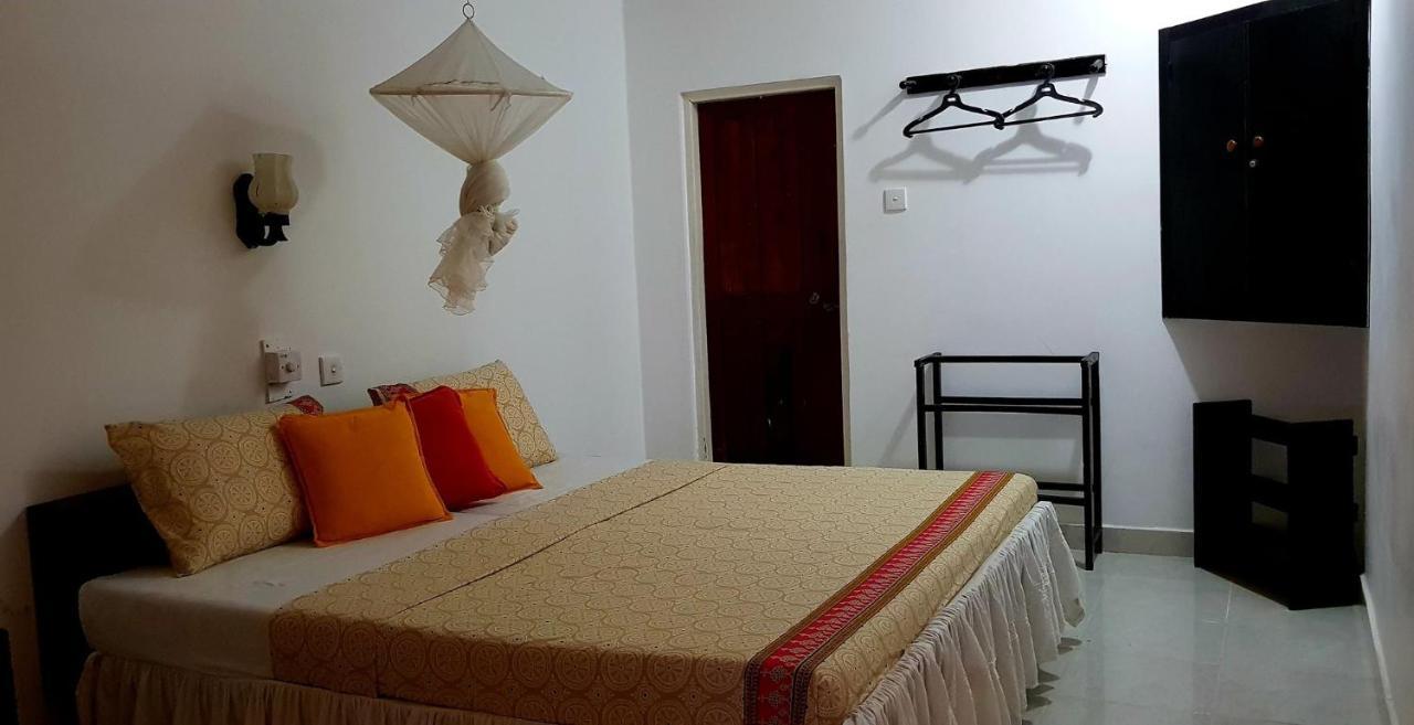 Sea Shine Guest House Hikkaduwa Extérieur photo